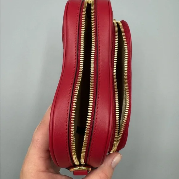 Gucci heart interlocking red crossbody - Picture 8 of 13